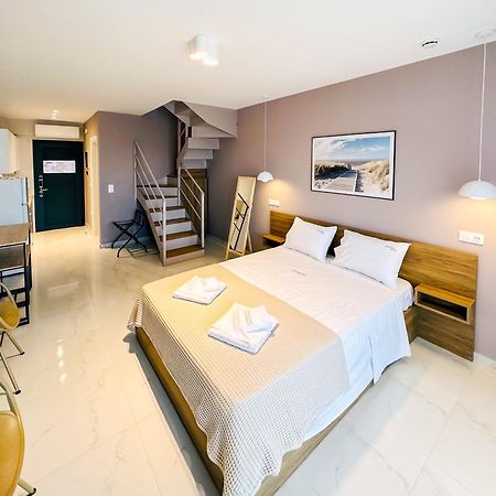 Aparthotel Sithonian Sunset Luxury - Nikiti Cozy Getaways Zewnętrze zdjęcie